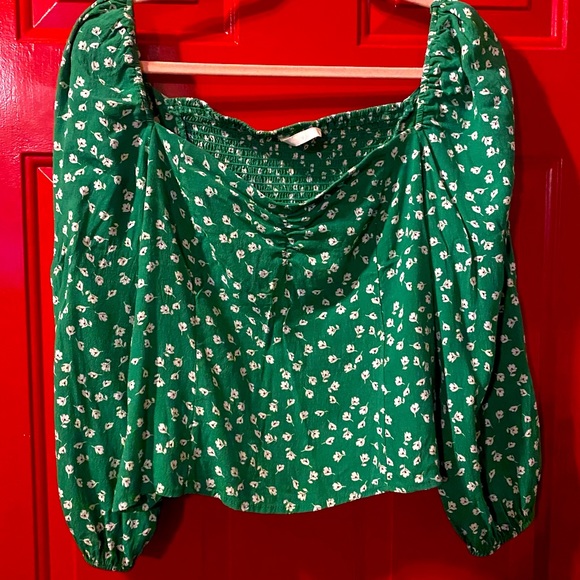 H&M Tops - *H&M* Green Floral Boho Top